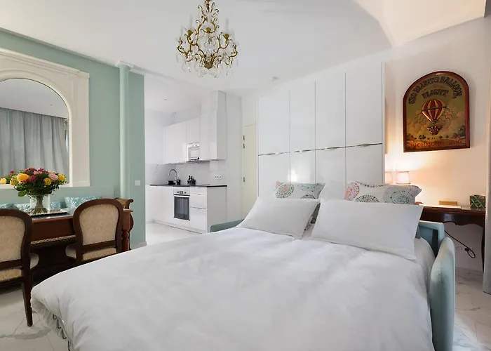 Appartement Les Montgolfières, 2 Pièces, Porte De Versailles Paris